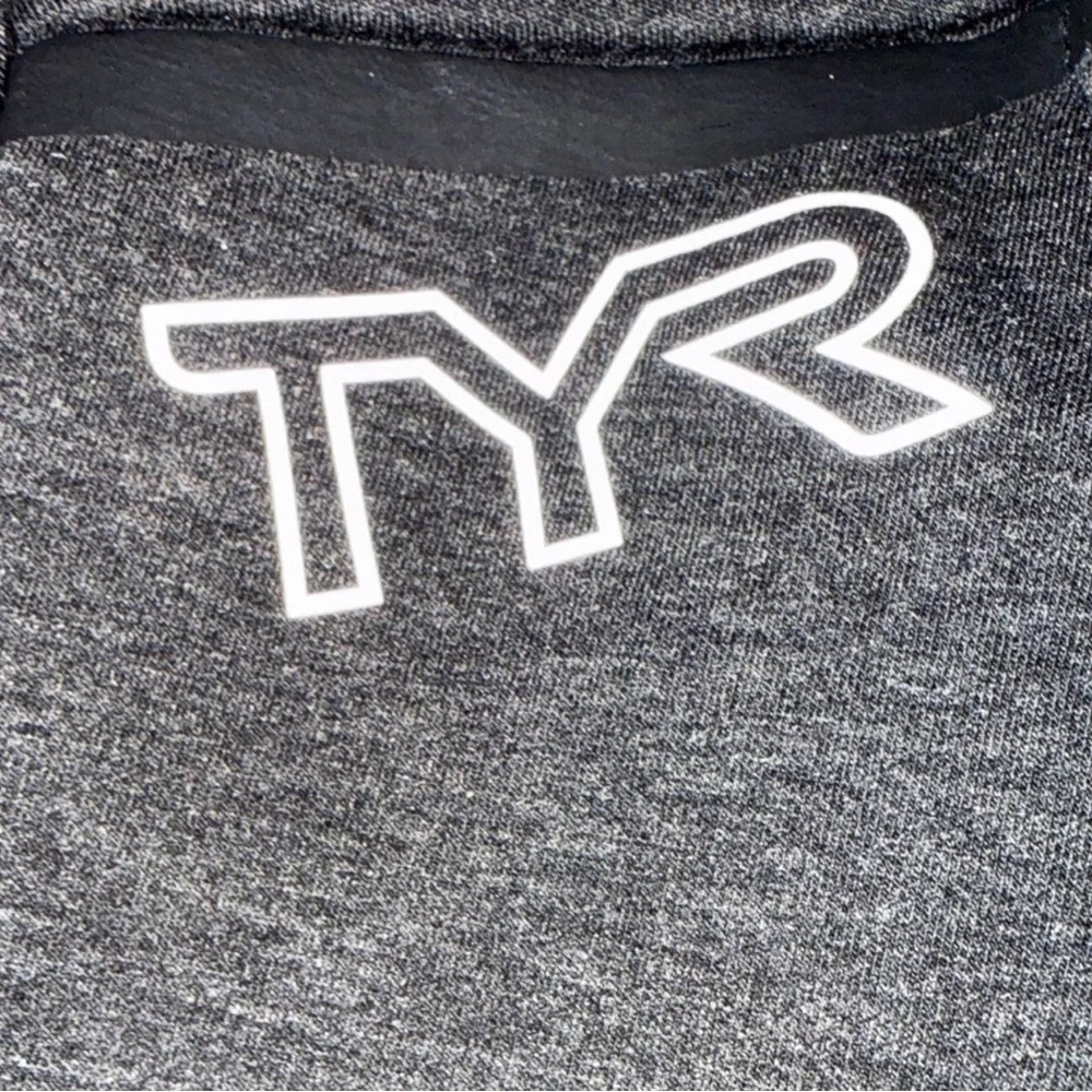 ⭐️TYR Charcoal Full-Zip Hoodie - Picture 5 of 7